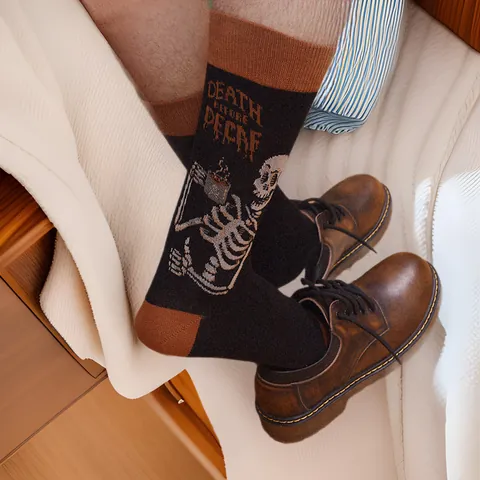 Lässige Unisex Cartoon Nylon Baumwolle Druck Crew Socken Ein Paar