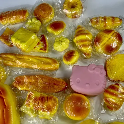 Langsam Rückprall Quetschspielzeug Nass Weicher Kuchen Klebrige Hand Rotkäppchen Buch Gleiche Simulation Lebensmittel Brot Entlüftung Dekompression Explosionen