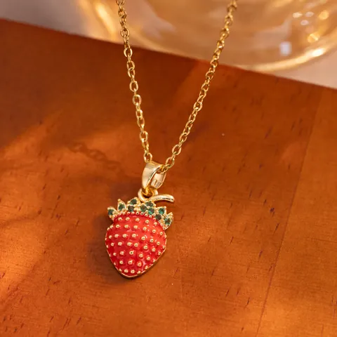 Titanium Staal Aardbei Hanger Ketting Voor Vrouwen Schattige Fruit Emaille Sleutelbeen Ketting Pastorale Stijl Strass Sieraden