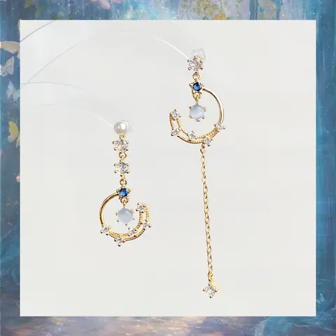 Orecchini a Goccia Asimmetrici Stella Luna con Nappa per Donna in Rame Micro Intarsiato Zirconia Gioielli Placcati Oro