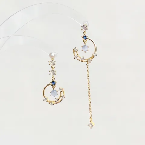 Asymmetrische Stern Mond Quaste Hängeohrringe Für Damen Kupfer Mikro Eingelegt Zirkonia Schmuck Vergoldet Ohrringe