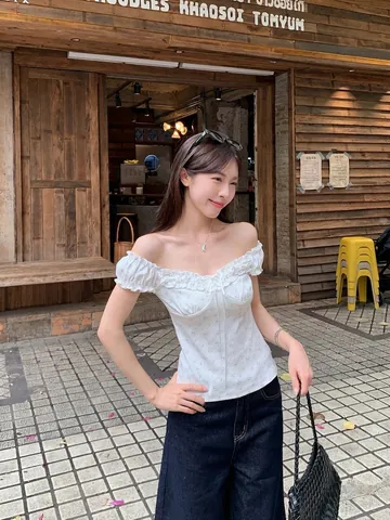 Damen Koreanischer Stil Blumenmuster Schulterfrei T-Shirt Rüschenbesatz Schlanke Passform Kurzarm Viskose Patchwork Crop Top Sommer Tee