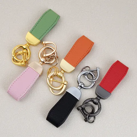Minimalist Classic Style Solid Color Pu Leather Alloy Unisex Bag Pendant Keychain