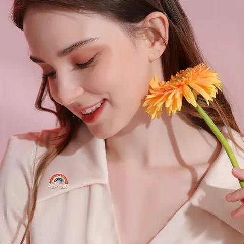 Schattige Japanse Stijl Legering Strass Regenboog Wolk Broche Voor Dames En Heren Zoete Mode Emaille Speld Kleding Accessoires