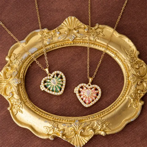 Retro INS Stainless Steel Openable Heart Pendant Necklace With Natural Stone Gold Plated Rhinestone Locket Jewelry For Women
