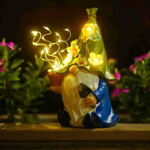 Solar Garden Gnome Statue Resin Outdoor Figurines With LED Lights Waterproof Hand Painted Fairy Tale Lawn Patio Decor