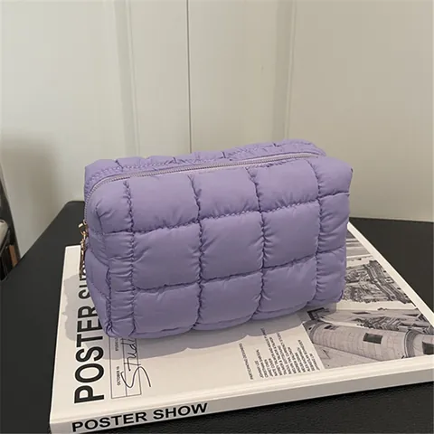 Korean Style Quilted Puffy Makeup Bag Portable Polyester Cloud Handbag For Women Travel Toiletry Storage Organizer Cosmetic Clutch