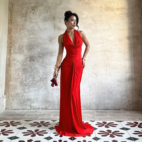 Sexy Neckholder Rückenfreies Satin Maxikleid Rot Glänzend Formales Abendparty Kleid Für Damen
