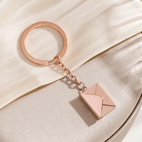 Minimalistischer Edelstahl Briefumschlag Liebesbrief Schlüsselanhänger Kreativer DIY Gravierbarer Anhänger Jubiläumsgeschenk Schmuck