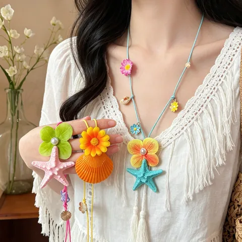 Collier Pendentif Fleur Étoile de Mer Coquillage de Vacances à la Plage Boho Charmes de Résine d'Huile d'Égouttement Collier de Cordon de Cire Coloré pour Femme Bijoux