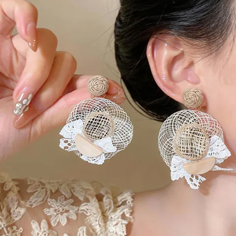 Vintage Strass Stof Bloem Hennep Touw Gevlochten Strohoed Oorknopjes En Haarclip Set Voor Dames Elegante Franse Stijl Mode Sieraden