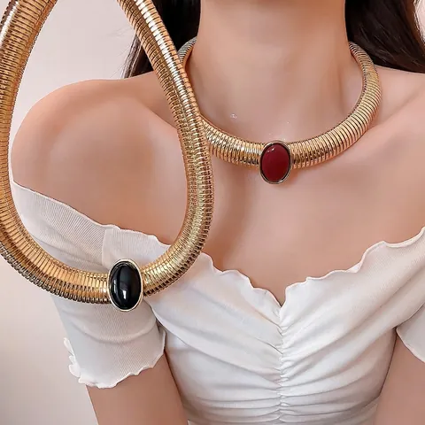 Vintage Royal Palast Stil Gold Legierung Spiral Schlangenknochenkette Choker Halskette Oval Harz Eingelegt Statement Schmuck Frauen