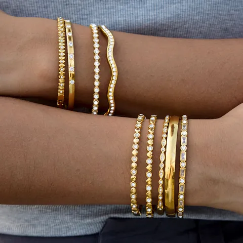 Luxury Stainless Steel Rhinestone Bangle For Women Gold Plated Star Pattern Hinged Bracelet Fashion Jewelry Gift