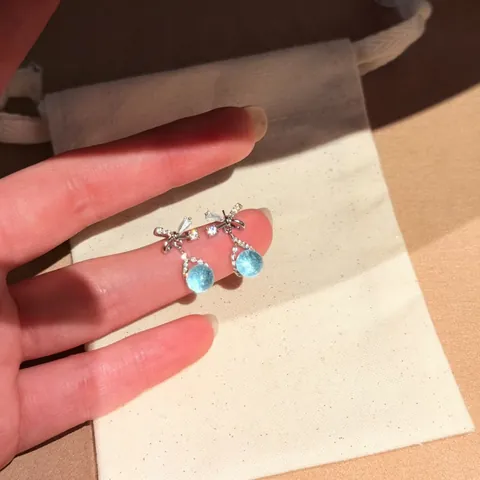 Orecchini a Bottone a Cuore Minimalisti Coreani in Rame Perno in Argento Sterling 925 Smalto Olio di Goccia Strass Gioielli