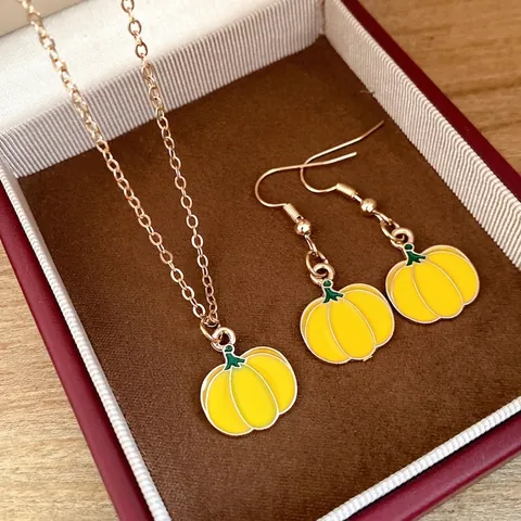 Sweet Cartoon Pumpkin Pendant Necklace And Hook Earrings Jewelry Set Gold Plated Alloy Enamel Halloween Jewelry For Women