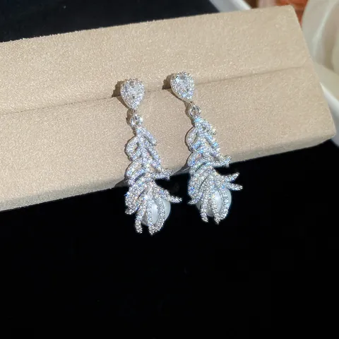 Luxury Copper Zirconia Feather Flower Stud Earrings With 925 Sterling Silver Earring Post Gold Silver Earrings For Women