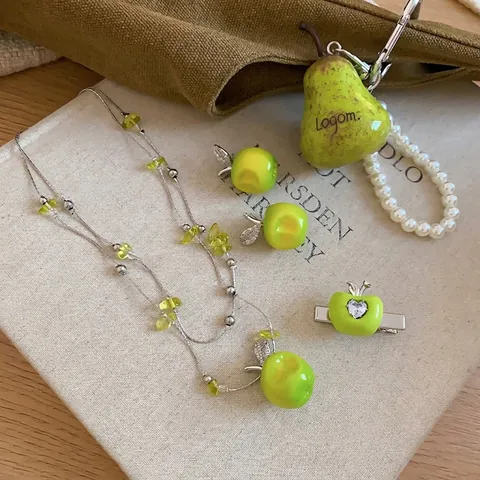 Mori Stil Grüner Apfel Perlen Anhänger Halskette Ohrringe Haarklammer Taschenanhänger Für Damen Frisch Harz Frucht Zirkonia Schmuck Zubehör