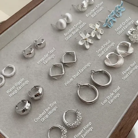 Boucles d'Oreilles Clous Géométriques en Métal pour Femmes Style Froid Minimaliste Tige en Argent Bijoux Mode Luxe Tempérament
