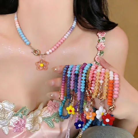 Dopamine Glass Beaded Flower Pendant Necklace Colorful Sweet Vacation Style Clavicle Chain For Women Girls Neck Jewelry Gift