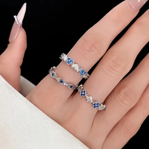 Bague Ouverte en Cuivre Zirconia Bleu Cœur Exquise Pour Femmes Simple Mode Premium Incrusté Réglable Doigt Bijoux Accessoire Bague