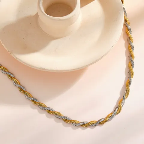 Vintage Two Tone Stainless Steel Twisted Snake Bone Chain Necklace For Women Geometric Choker Fashion Jewelry Jewelry