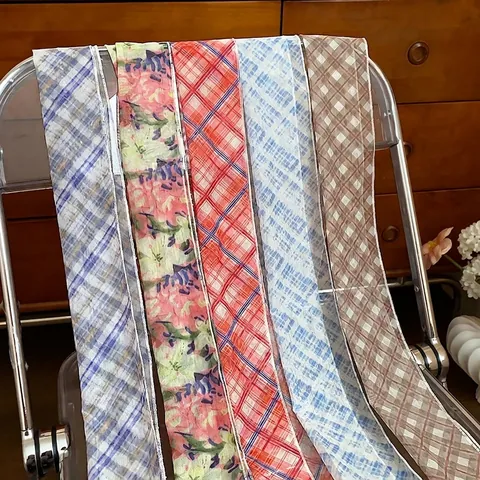 Collar de Bufanda con Estampado de Cuadros y Flores Estilo Coreano Diseño de Nicho Dulce Accesorio de Cuello de Moda Bufanda Larga y Ligera para Mujer Joyería