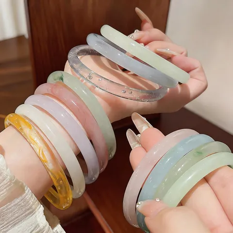 Bracciale Rigido in Calcedonio Ghiaccio Chiaro di Luna per Donna Stile Vintage Lavaggio a Inchiostro Bracciale Moda Sfumato Lusso Leggero Premium Gioielli