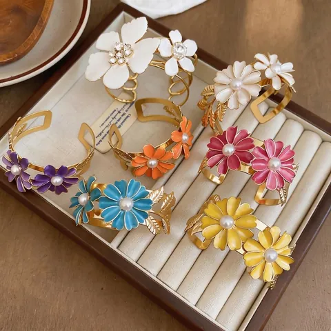 Europese Amerikaanse Bosstijl Madeliefje Open Armring Emaille Bloemen Armband Met Kunstparel Voor Vrouwen Zomer Sieraden