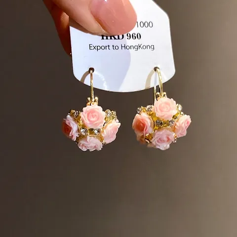Sweet Resin Flower Basket Hoop Earrings Rhinestone Inlaid Alloy Rose Earrings for Women Forest Style Vacation Jewelry