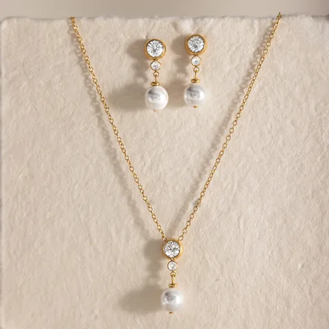 Achttien Karaat Verguld Roestvrij Stalen Sieraden Set Strass Kunstparel Hanger Ketting Druppel Oorbellen