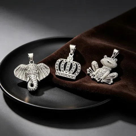 Hiphop Stainless Steel Lucky Elephant Crown Frog Pendant Rhinestone Full Drill Shiny Men Rock Nightclub Pendant Jewelry