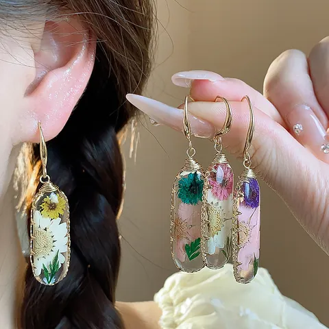 Neo-Chinese Style Resin Dried Flower Hook Earrings Elegant Geometric Copper Earrings With Steel Post Handmade Botanical Jewelry For Women