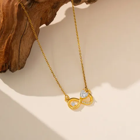 Minimalist Infinity Heart Pendant Necklace For Women Titanium Steel Gold Plated Zirconia Inlaid Clavicle Chain Jewelry Gift
