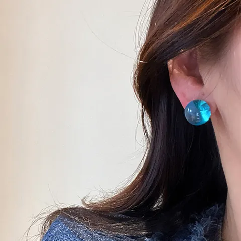 French Style Minimalist Round Resin Stud Earrings For Women Elegant Small Geometric Candy Color Jewelry With Silver Earring Post Accessory