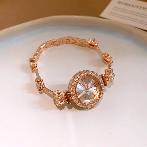Women Elegant Quartz Watch Heart Flower Charm Bracelet Strap Rose Gold Alloy Rhinestone Inlaid Fashion Wristwatch For Daily Gift