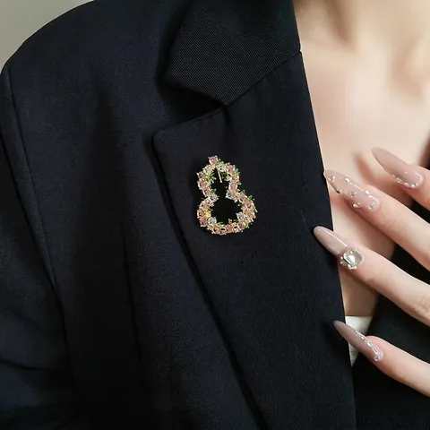 Vintage 18k Real Gold Plated Zirconia Gourd Brooch Pin Elegant Pink Crystal Heart Floral Pin For Suit Coat Women Fashion Jewelry