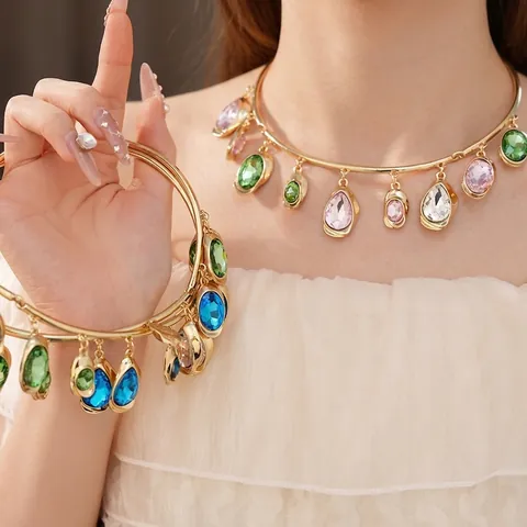Collier Choker Exagéré en Alliage avec Strass Ovale Goutte d'Eau pour Femmes Bijoux Multicolores Couleur Or avec Boucle OT