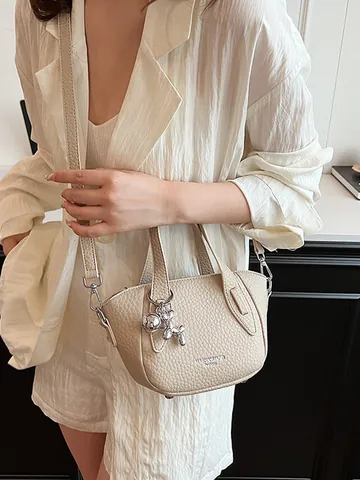 Damen Litschimuster PU Leder Handtasche Minimalistische Einzelschulter Umhängetasche Mit Ballonhund-Anhänger Stilvolle Tragetasche