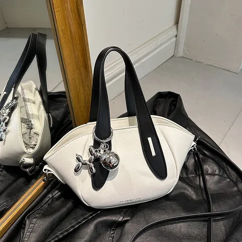 Fashion Women PU Leather Bucket Bag Shell Shaped Small Crossbody Shoulder Bag With Metal Balloon Dog Charm Daily Handbag