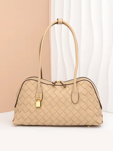 Women Woven PU Leather Shoulder Bag Minimalist Underarm Bag Large Capacity Handbag With Gold Lock Fashion Commuting Tote Bag