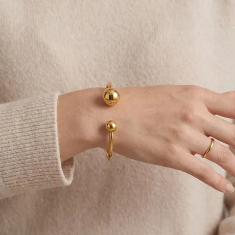 Bracciale Rigido Aperto In Acciaio Inossidabile Con Doppia Sfera Vintage Francese Impermeabile Ipoallergenico Placcato Oro 18 Carati