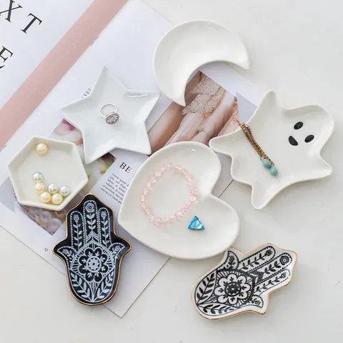 Nordic Ceramic Jewelry Tray Ring Dish Heart Ghost Star Moon Shape Decorative Necklace Storage Plate Halloween Home Decor