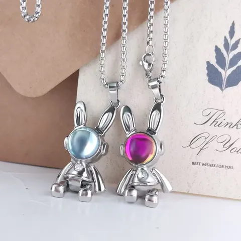 Hip Hop Beweegbare Mechanische Konijn Hanger Ketting Irillerend Astronaut Konijn Roestvrij Staal Lange Trui Ketting Sieraden Voor Dames Heren