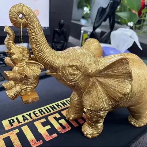 Resin Mother And Baby Elephant Cradle Figurine Gold Silver Metallic Home Decor Animal Sculpture Tabletop Ornament Gift