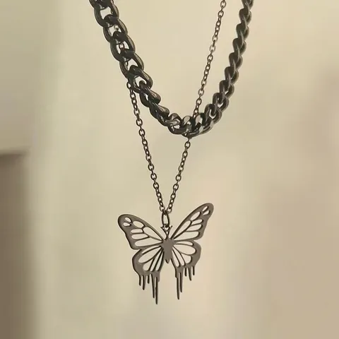 Collana con Ciondolo a Farfalla a Doppio Strato di Moda in Lega di Zinco Galvanizzata Catena Curb Gioielli a Farfalla Cava da Donna