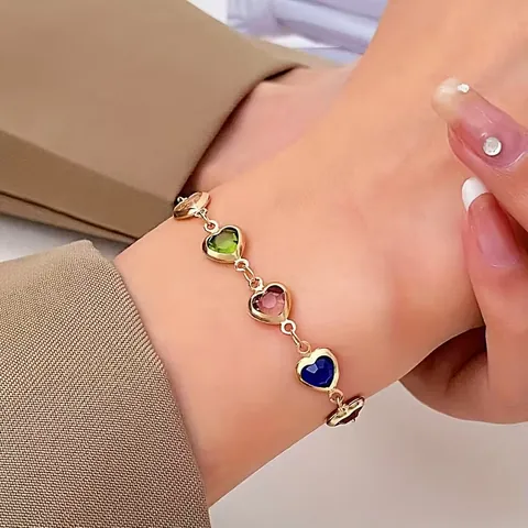 Bracciale Intarsio in Zirconia a Cuore Lusso Leggero Per Donna Moda Colorata Pietra a Forma di Cuore Placcato Oro Gioielli a Catena
