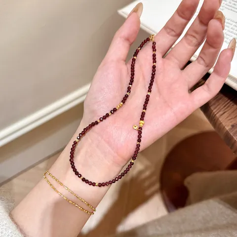 Bracciale a Doppia Fascia con Perline in Granato Naturale Vintage Lusso Leggero Pietra Rosso Scuro Con Ciondoli a Zucca e Moneta Donna
