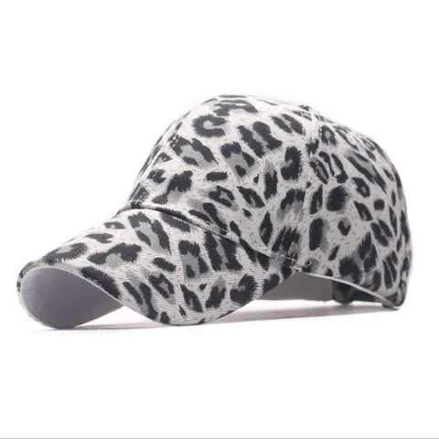 Spring Fashion Leopard Print Suede Baseball Cap Breathable Sunscreen Cap