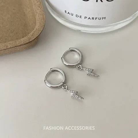 Orecchini Pendenti In Acciaio Inossidabile Con Placcatura In Oro Bianco E Zirconi Stile Streetwear Con Intarsio A Lampo