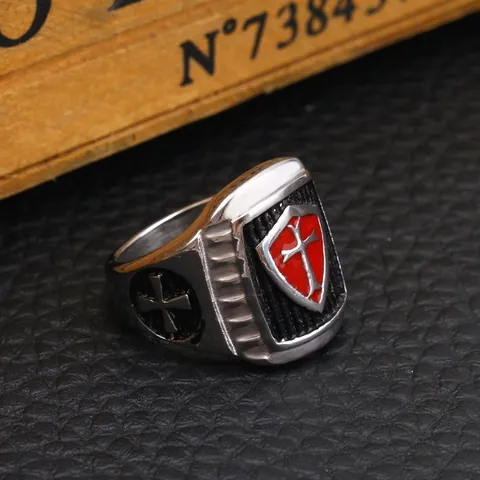 Vintage Kruisvaardersschild Heren Roestvrij Stalen Ring Rode Emaille Druppelolie Kruis Ridder Punk Band Ring Sieraden